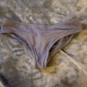 Billabong cheeky bottoms in black size medium